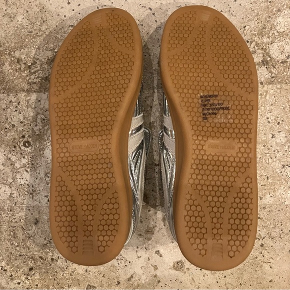 NWOB Steve Madden Silver Madrid Sneakers - Picture 11 of 14